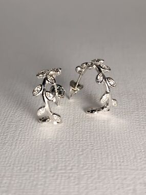 NIB VTG 925 Leafy Vine Pavé Climber Wrap Stud Earrings